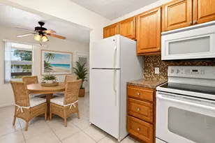 54 Newport Ct, Deerfield Beach, FL 33442 - Photo 6