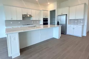 10400 SW Highpointe Dr, Stuart, FL 34997 - Photo 4