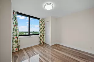 911 Ocean Dr, Juno Beach, FL 33408 - Photo 30