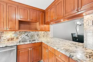 1040 SE 4th Ave, Deerfield Beach, FL 33441 - Photo 4