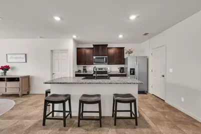 6379 NW Northwood Loop, Port Saint Lucie, FL 34983 - Photo 4