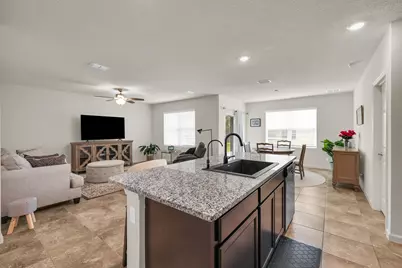 6379 NW Northwood Loop, Port Saint Lucie, FL 34983 - Photo 6