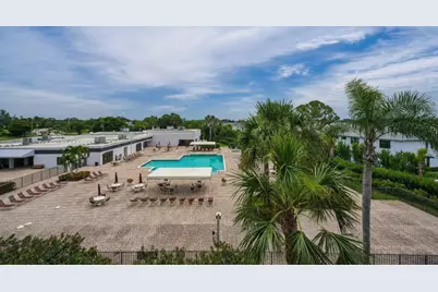 4640 Lucerne Lakes Boulevard W #404, Lake Worth, FL 33467 - Photo 16