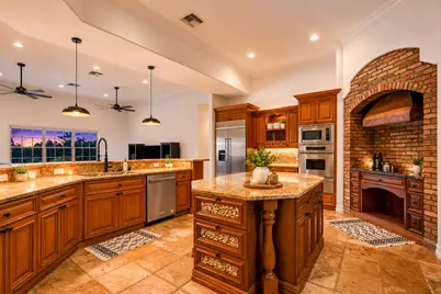 4051 E Ridgeview Drive, Davie, FL 33330 - Photo 10