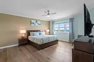2650 Lake Shore Dr, Riviera Beach, FL 33404 - Photo 18