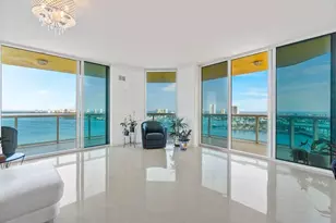 2650 Lake Shore Dr, Riviera Beach, FL 33404 - Photo 2