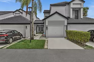 23156 Fountain View Dr, Boca Raton, FL 33433 - Photo 2