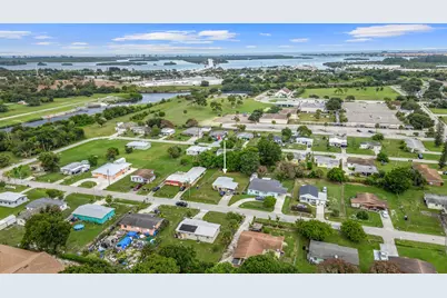 1810 N 16th Court, Fort Pierce, FL 34950 - Photo 16