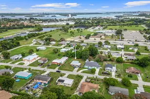 1810 N 16th Ct, Fort Pierce, FL 34950 - Photo 16