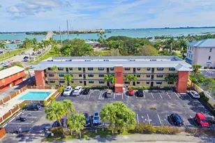 701 N Indian River Dr, Fort Pierce, FL 34950 - Photo 1