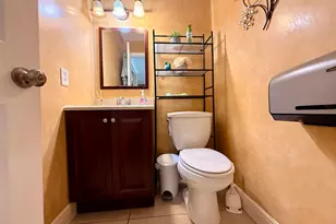 6238 SW 7th St, Margate, FL 33068 - Photo 12
