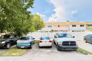 6238 SW 7th St, Margate, FL 33068 - Photo 2