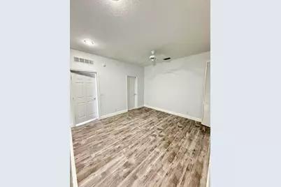 3329 NW 29th Court, Lauderdale Lakes, FL 33311 - Photo 10