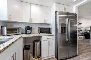 2523 Dudley Dr W, West Palm Beach, FL 33415 - Photo 10