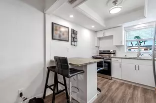 2523 Dudley Dr W, West Palm Beach, FL 33415 - Photo 8