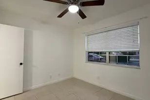 298 SW 6th St, Boca Raton, FL 33432 - Photo 10