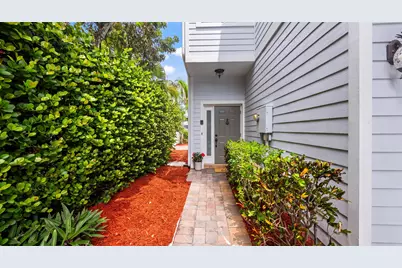 902 S Federal Highway #8, Lake Worth, FL 33460 - Photo 2