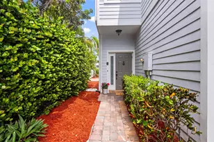 902 S Federal Hwy, Lake Worth Beach, FL 33460 - Photo 2