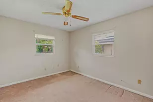 2907 Sherwood Ln, Fort Pierce, FL 34982 - Photo 18