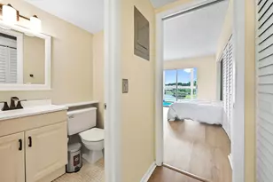 4087 Newport S, Deerfield Beach, FL 33442 - Photo 10