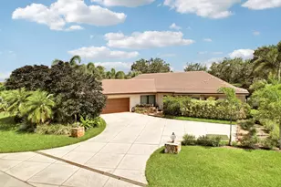 11 Alnwick Rd, Palm Beach Gardens, FL 33418 - Photo 1