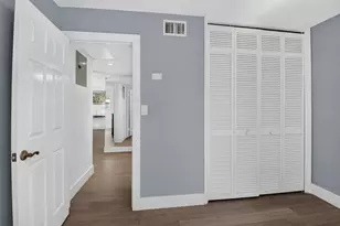 335 NE 7th St, Boca Raton, FL 33432 - Photo 30