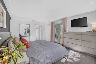 335 NE 7th St, Boca Raton, FL 33432 - Photo 24
