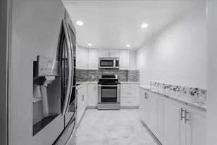 5280 NW 2nd Ave, Boca Raton, FL 33487 - Photo 6