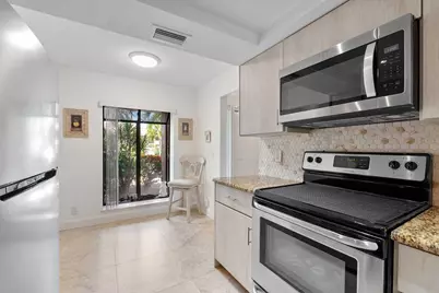 5055 Oak Hill Lane #213, Delray Beach, FL 33484 - Photo 12
