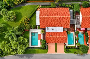 21718 San Simeon Cir, Boca Raton, FL 33433 - Photo 2