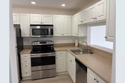 1101 Colony Point Circle #506, Pembroke Pines, FL 33026 - Photo 2