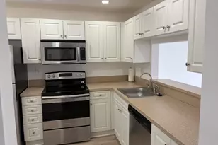 1101 Colony Point Cir, Pembroke Pines, FL 33026 - Photo 2