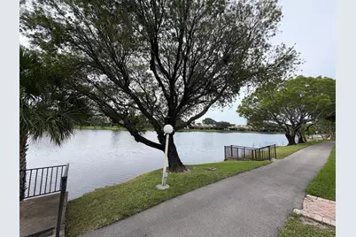 1101 Colony Point Circle #506, Pembroke Pines, FL 33026 - Photo 14