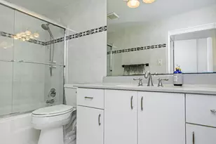 5601 Collins Ave, Miami Beach, FL 33140 - Photo 20