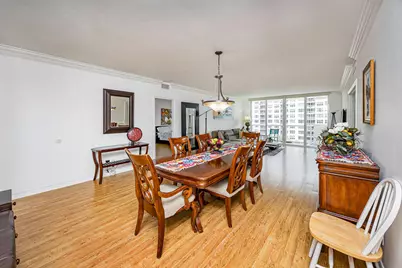 5601 Collins Avenue #816, Miami Beach, FL 33140 - Photo 2
