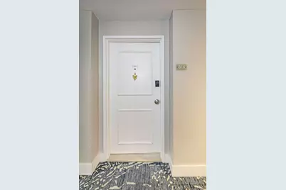 5601 Collins Avenue #816, Miami Beach, FL 33140 - Photo 1