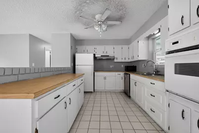 414 Foresteria Drive, Lake Park, FL 33403 - Photo 10