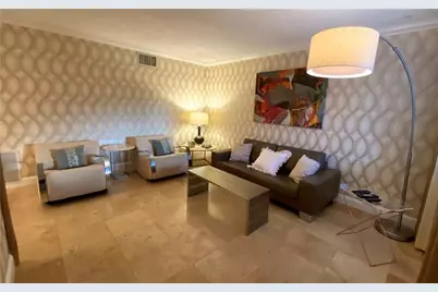 600 NE 7th Avenue #14, Fort Lauderdale, FL 33304 - Photo 2