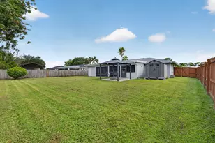 825 SE Starflower Ave, Port Saint Lucie, FL 34983 - Photo 40