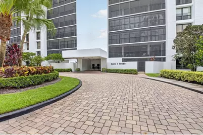 20090 Boca West Drive Apt #361, Boca Raton, FL 33434 - Photo 1