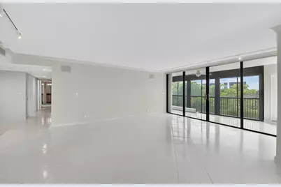 20090 Boca West Drive Apt #361, Boca Raton, FL 33434 - Photo 6