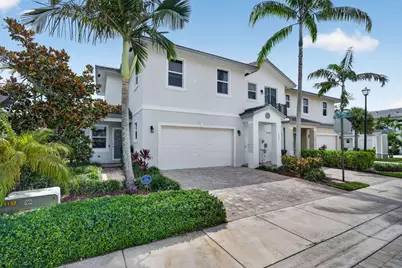 6994 Pines Circle, Coconut Creek, FL 33073 - Photo 4
