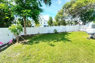 3842 Patio Ct, Lake Worth Beach, FL 33461 - Photo 2