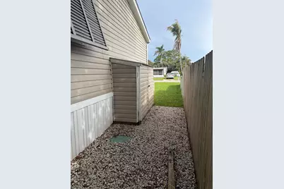 2802 SE Janet Street, Stuart, FL 34997 - Photo 22