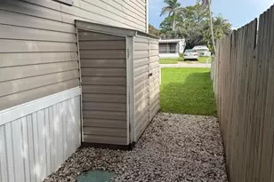 2802 SE Janet St, Stuart, FL 34997 - Photo 22