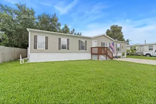 2802 SE Janet St, Stuart, FL 34997 - Photo 24