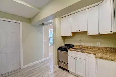 1316 Date Palm Drive #Rear, Lantana, FL 33462 - Photo 2