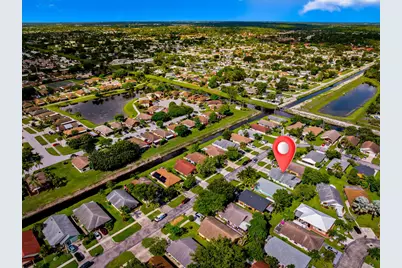 1442 Summit Run Circle, West Palm Beach, FL 33415 - Photo 4