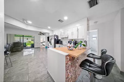 1442 Summit Run Circle, West Palm Beach, FL 33415 - Photo 20