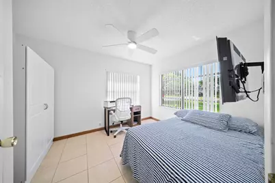 1442 Summit Run Circle, West Palm Beach, FL 33415 - Photo 28